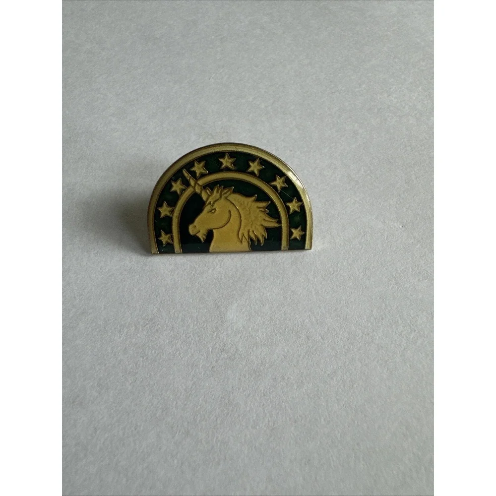 Vintage Enamel 80's Unicorn With‎ Stars Hat Lapel Pin